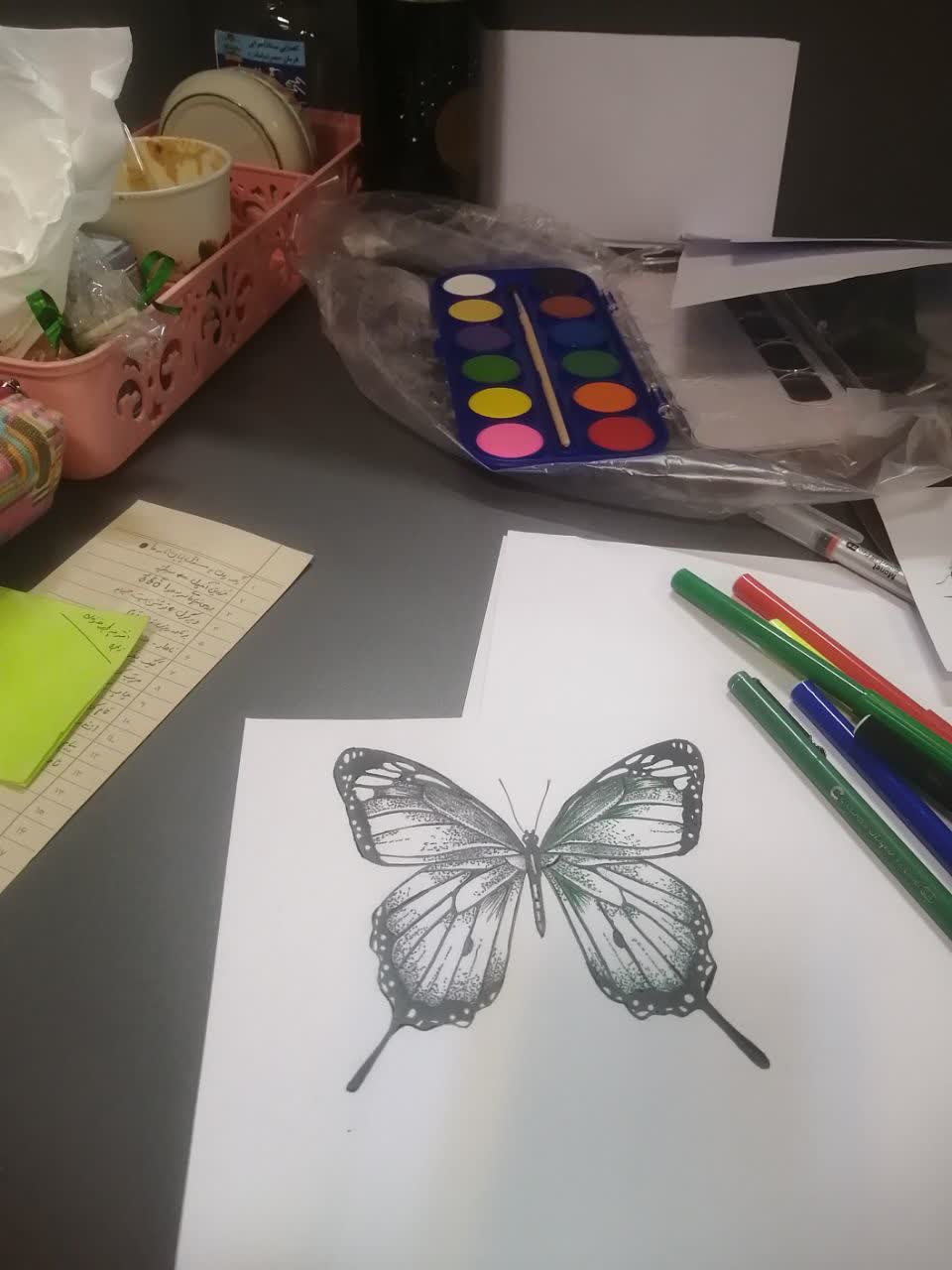 نقاشی با راپید و هی تو دلم به مسئولین اقتصادی که با رها کردن همه چیز به این اوضاع رسوندن قیمتها رو فحش دادم. خرید دو تا راپید نیاز به برنامه ریزی داره...