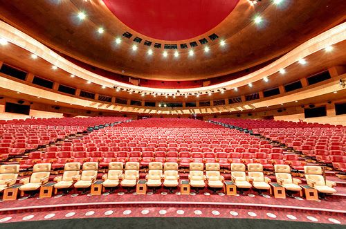 سالن برج میلاد