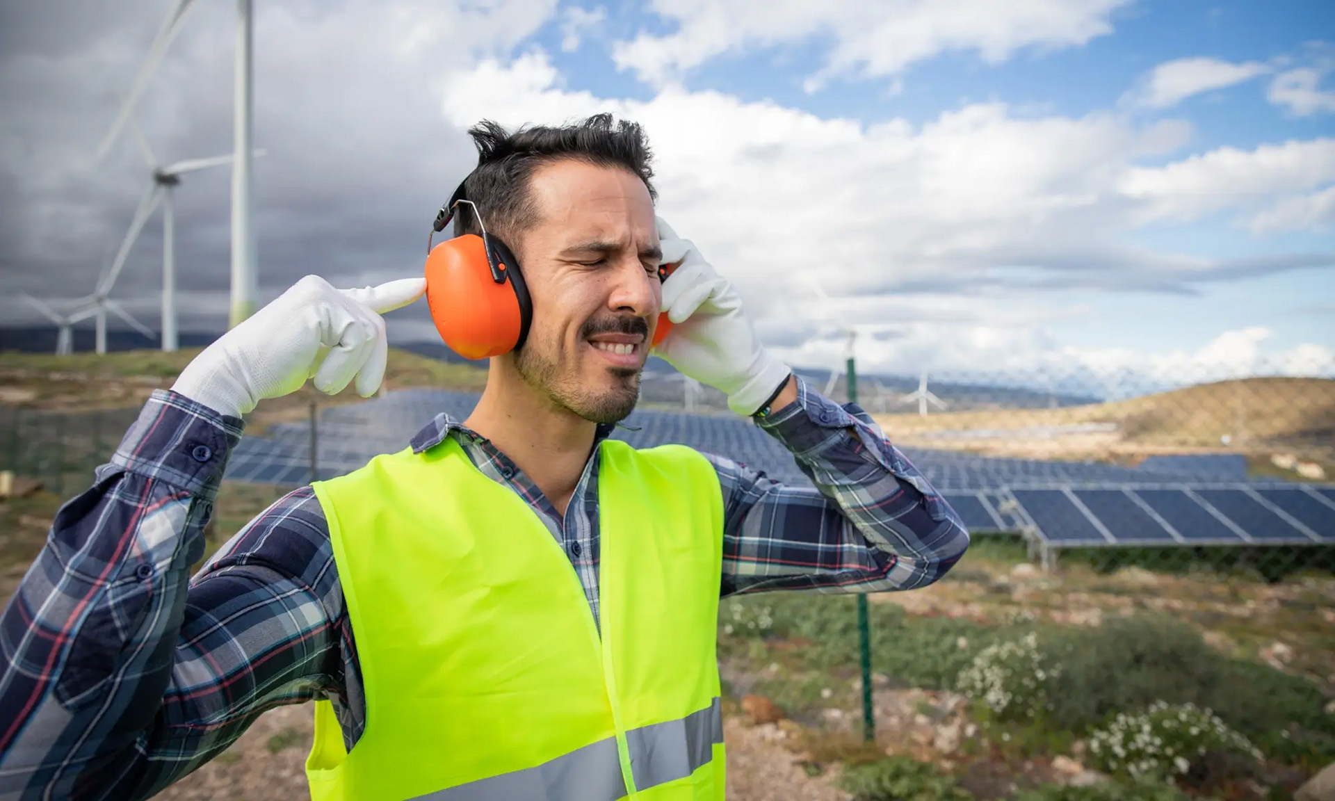 تاثیر انواع صدا در محیط کار بر سلامت، عملکرد و ایمنی کارکنان