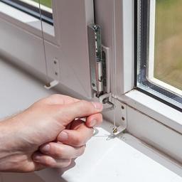 نحوه تعمیر و رگلاژ در و پنجره آلومینیومی