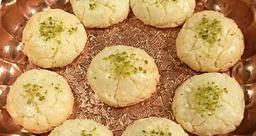 طرز تهیه شیرینی نارگیلی خانگی پفکی و خوشمزه به روش بازاری