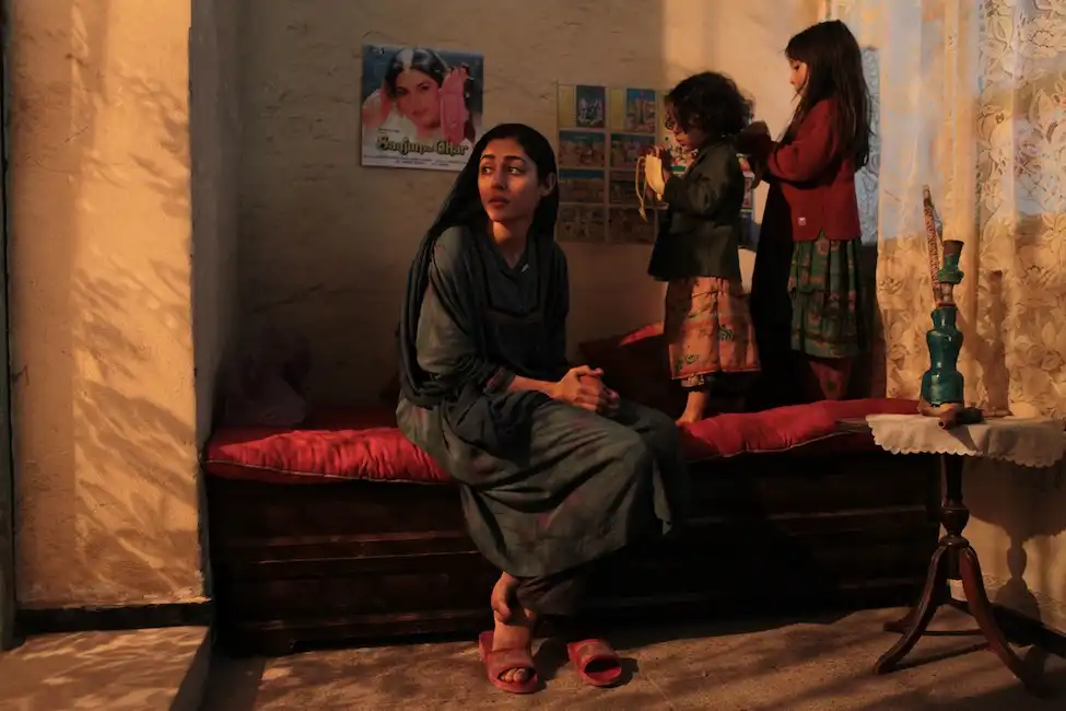 دانلود فیلم The Patience Stone 2012 – سنگ صبور