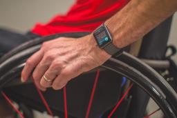 شرکت اپل برای کاربران ویلچر محصولی جدید ارایه داد