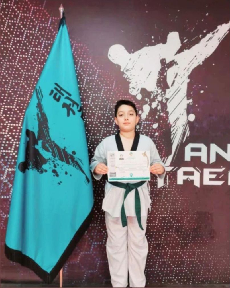 ایلیا ارجمندی قهرمان تکواندو استان البرز