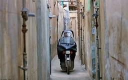 گفتگوی تکان‌دهنده‌ بین کوچه‌‌‌‌ای تنگ و خیابانی گشاد! ?