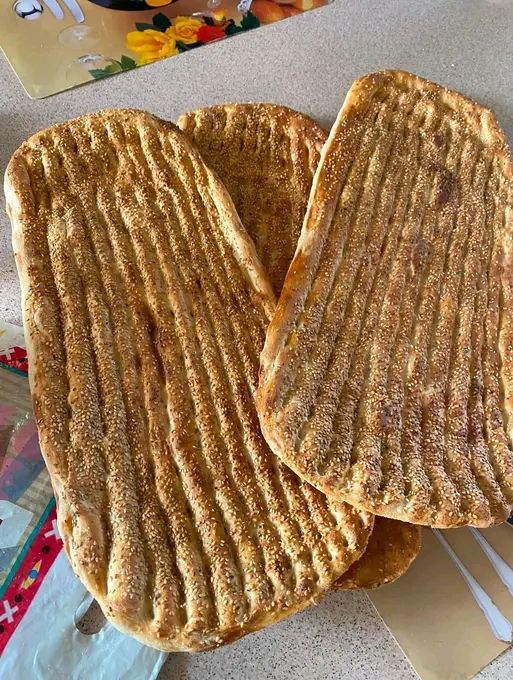 نان بربری نان اصیل هزارگی و ایرانیان به نام خود زدند!