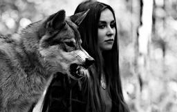 فقط یه دهه هشتادی می تونه ....