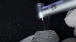 جایگاه هندپیس در دندانپزشکی: ابزاری حیاتی در درمان‌های دندانی