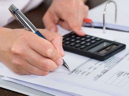 خدمات مشاوره مدیریت: بهبود عملکرد و راهکارهای توسعه سازمانی