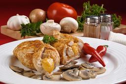 طرز تهیه رولت مرغ چرخ کرده با قارچ و پنیر خوشمزه و بی نظیر