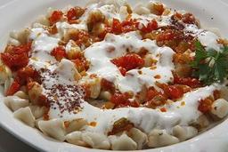 طرز تهیه مانتی ترکی آبپز با گوشت چرخ کرده خوشمزه و خاص