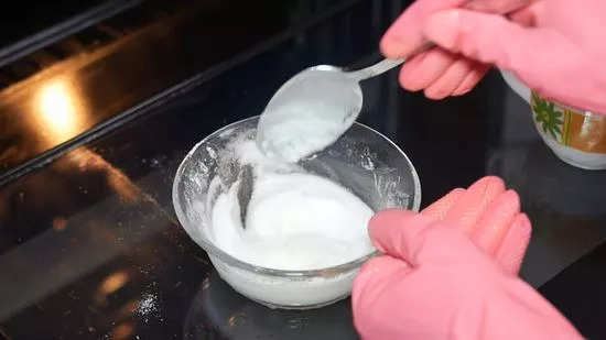 خمیر مایه جوش شیرین و آب