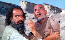 قطعه ای از روبان قرمز؛ به رنگ زندگی