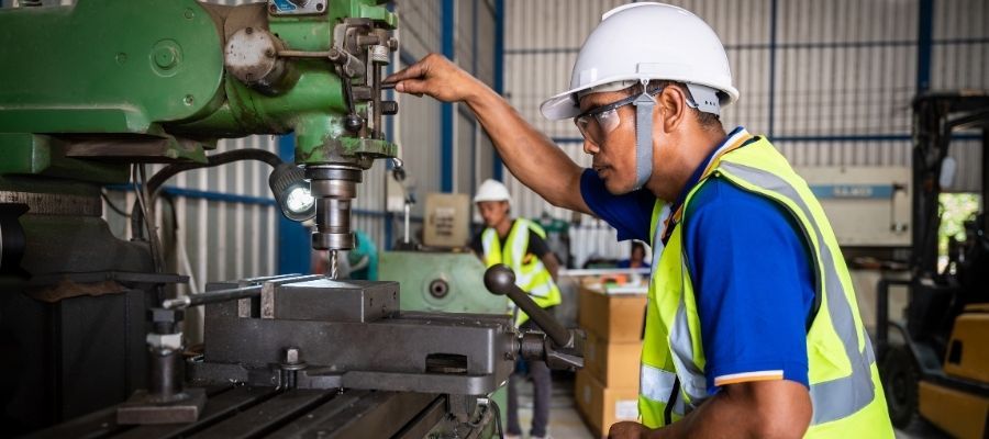 گاگل ایمنی چیست؟ تفاوت گاگل و عینک ایمنی نکاتی برای انتخاب گاگل ایمنی مناسب