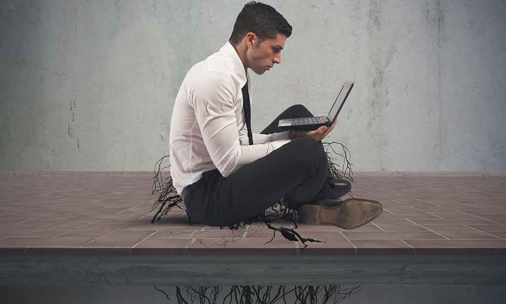 اعتیاد به اینترنت - تعریف، علت‌ها و راهکارها