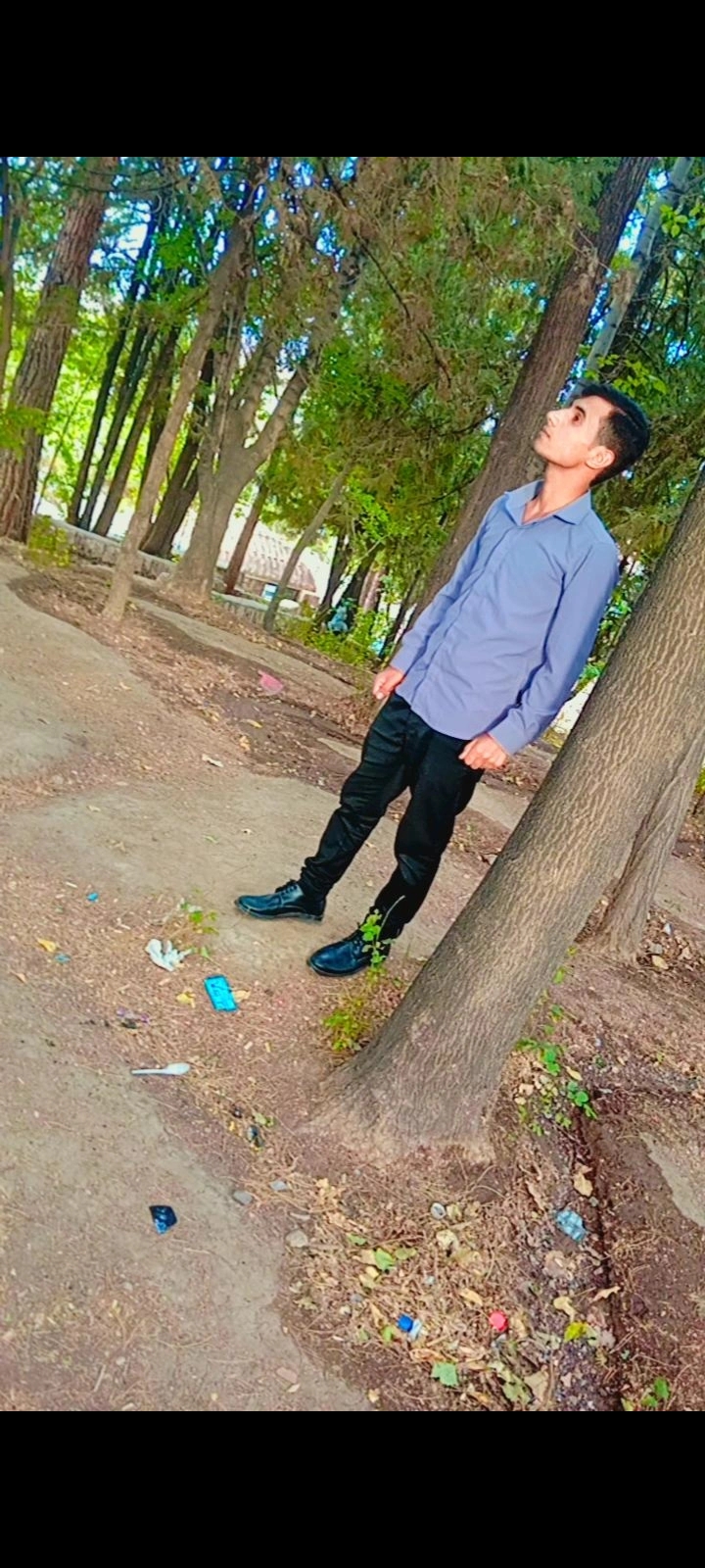 عارف بالاور در سال ۱۳۸۵ در رودبارجنوب به دنیا آمد او در مدرسه پیامبر رحمت شروع به تحصیل کرد در ادوار راه نمایی و دبیرستان . او در سال ۱۴۰۴ در دانشگاه گیلان پذیرفته شد او هم اکنون در دانشگاه گیلان در رشته مدیریت آموزشی (رویکرد سازمانی)در حال آموزش است .او در ادوار زندگی تجربه های خود را به اشتراک میگذارد.