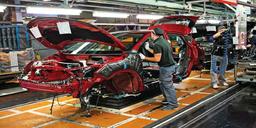 چرا در تولید خودرو از فولاد استفاده می‌شود؟