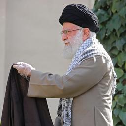 ?روزی فرج خواهد آمد...