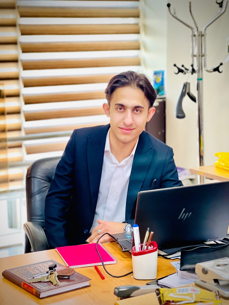 دکتر عارف یوسف وند