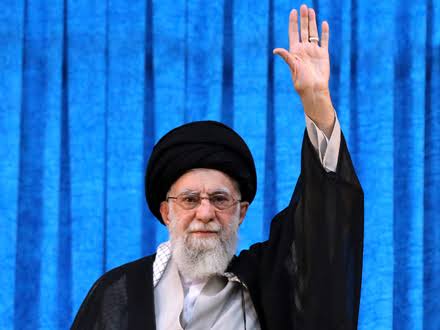 رهبر انقلاب