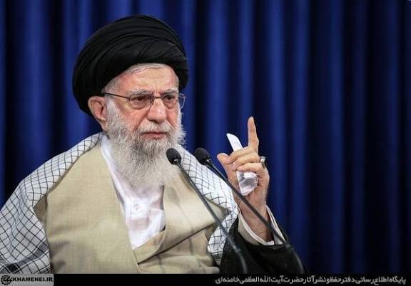 سید علی در جمع بسیجیان