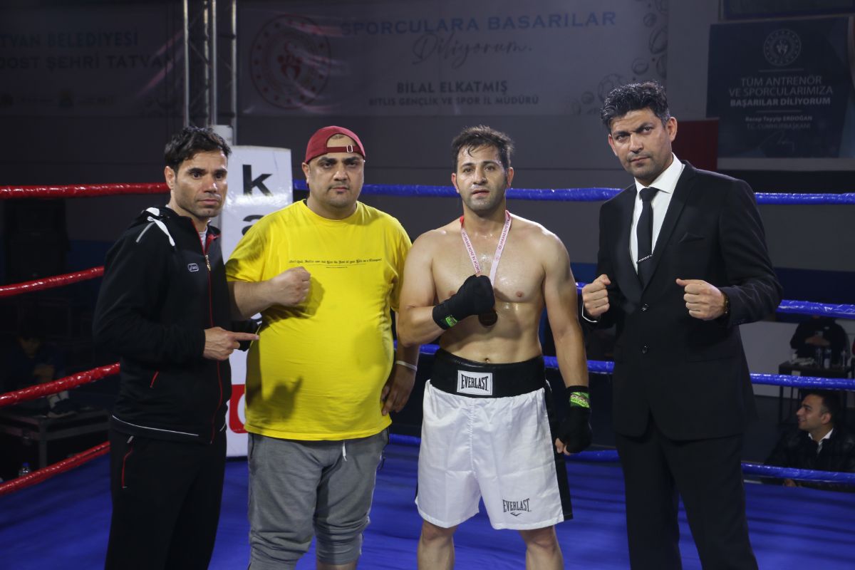 قهرمان بوکس