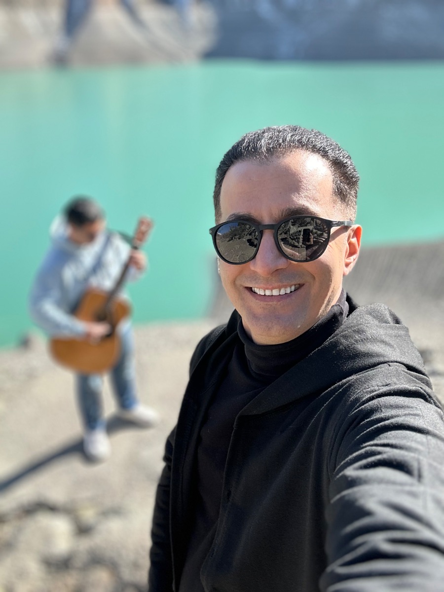 Ario Kamali - Pop singer