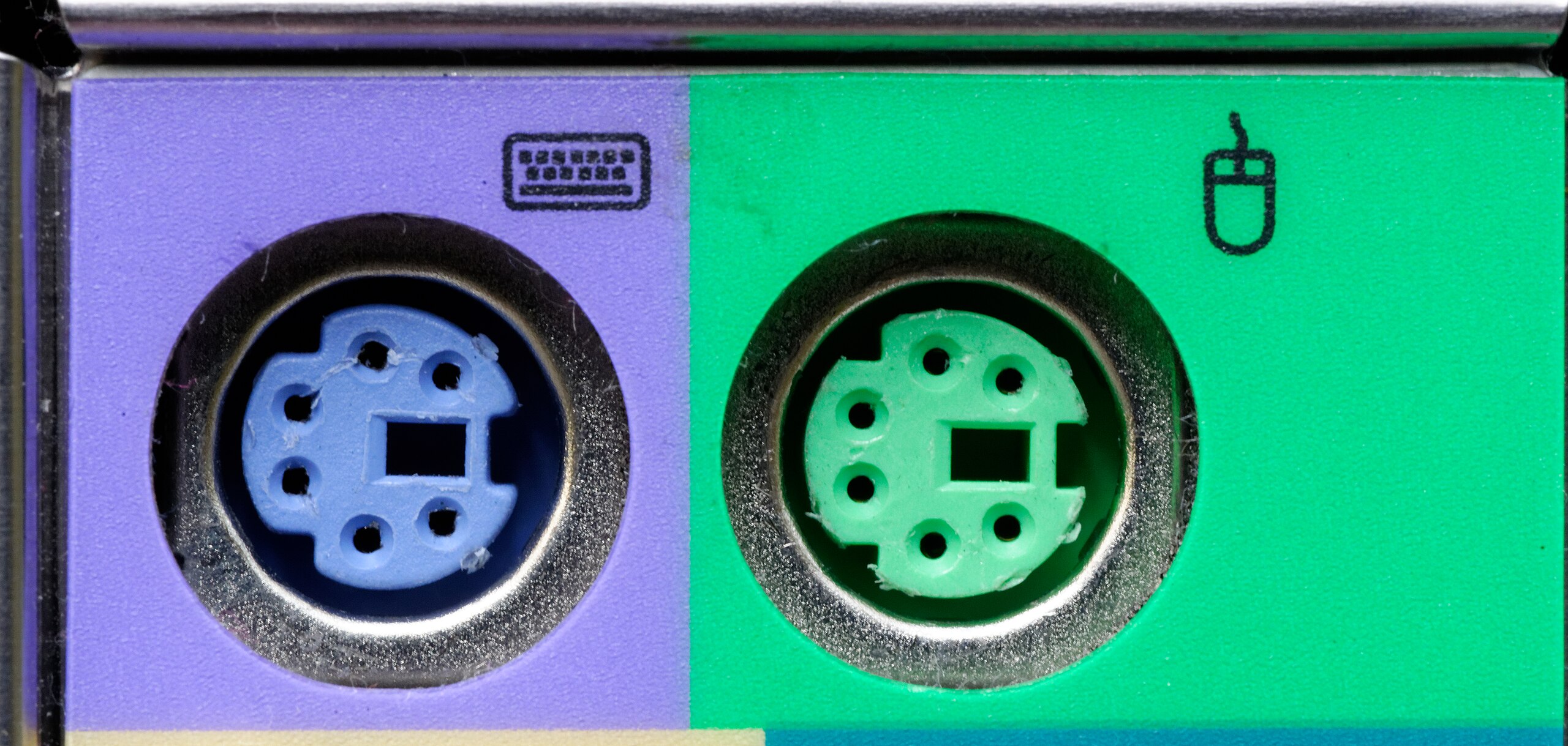 PS/2 jacks for keyboard and mouse