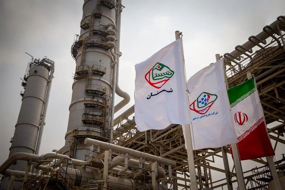 گلایه کارمندان پتروشیمی بوشهر از شرایط کاری و مزایا