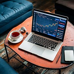 چگونه مظنه تنها در دو هفته، بیش از ۸٬۰۰۰ رتبه در Crunchbase صعود کرد