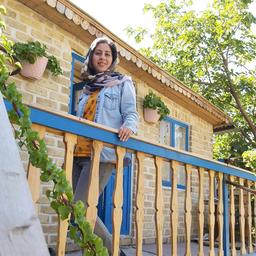 معرفی خودم یعنی مژده اهوازی :)