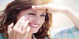 چگونه از لکه های ناشی از آفتاب سوختگی خلاص شویم