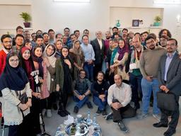 مدیر جامعه‌ی آبی سفید بودن