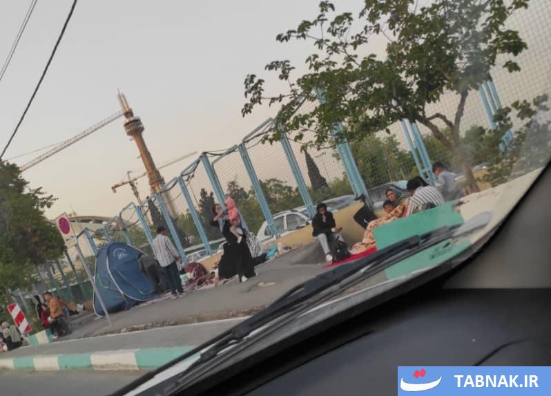 اینجا اردوگاه نیست، خیابان پاکستان در محله عباس آباد تهران است.