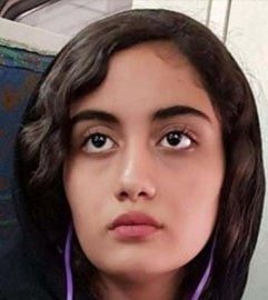 نیکتا اسفندانی
