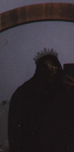 یه دختر از قبیله‌‌ی بچه مایه دارای قریش!👑