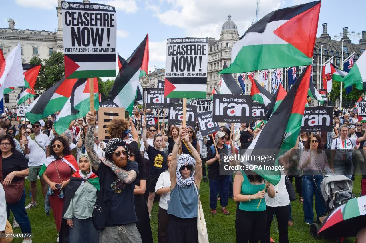 لندن- ایران حالا تبدیل به نماد یک کشور قهرمان و مدافع صلح و امنیت جهانی تبدیل شده و موج حمایت از ایران در مقابل رژیم صهیونیستی به اروپا هم رسیده است.