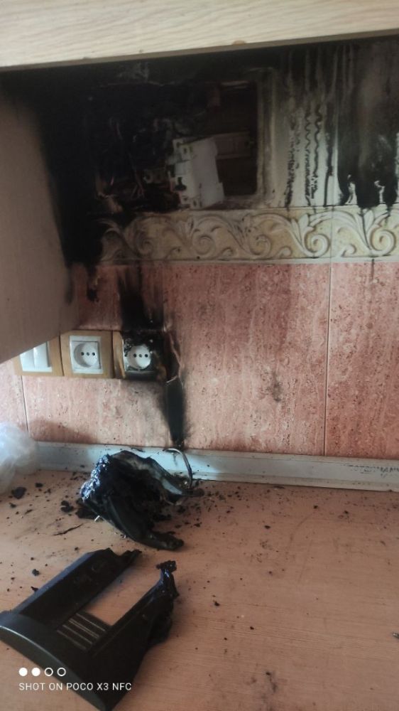 آتش گرفتن محافظ برق غیر استاندارد