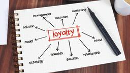 تله رضایت آنی: چرا امتیاز ۹ از ۹ مشتری، به معنای وفاداری او نیست؟