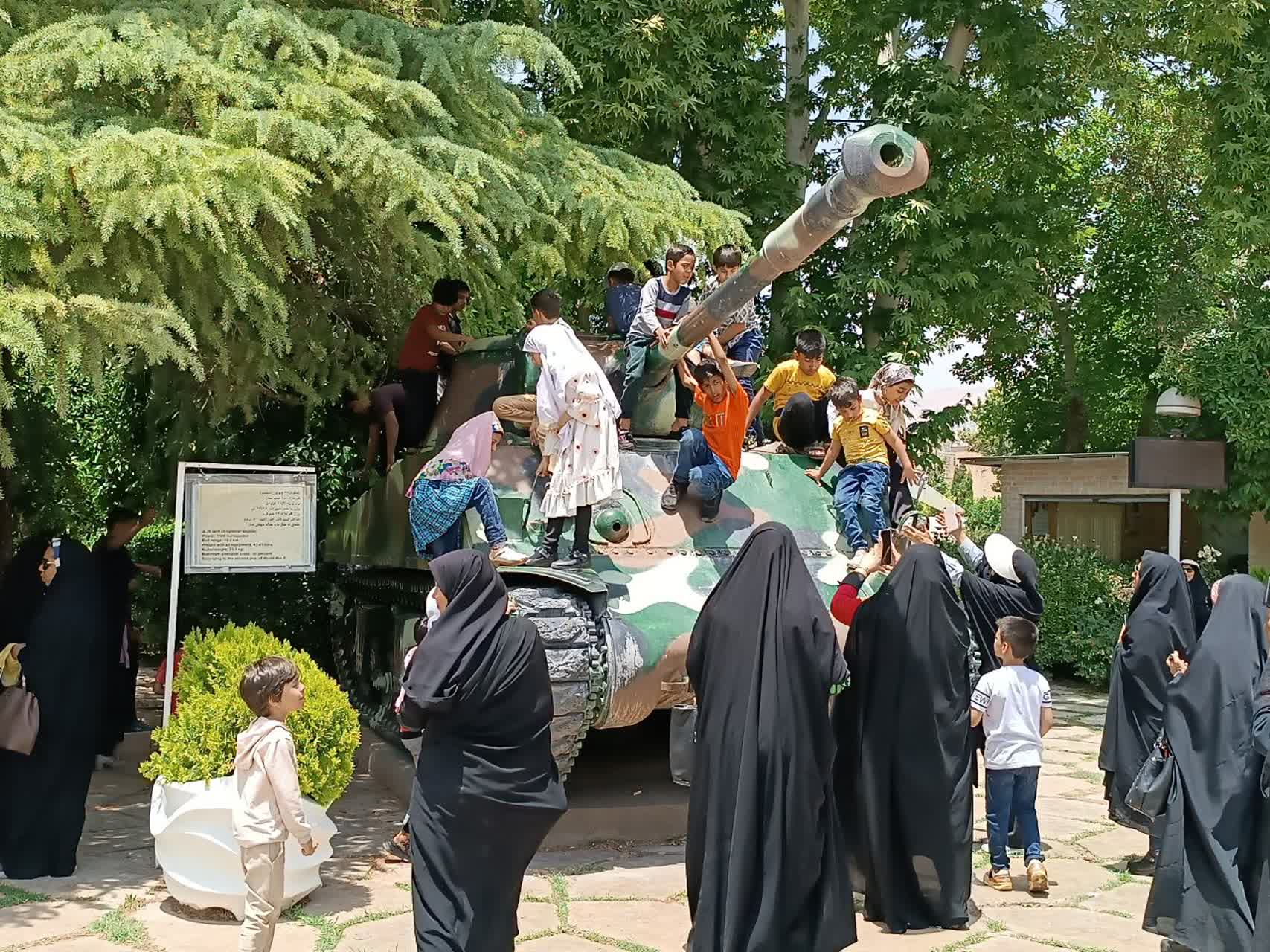 اردوی شیراز و بازدید از باغ عفیف آباد