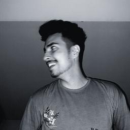 حسین خدادادی عکس