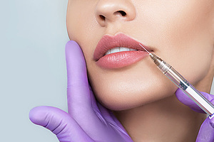 تعادل چهره با ژل لب و چانه؛ ترکیبی هوشمند برای زیبایی طبیعی