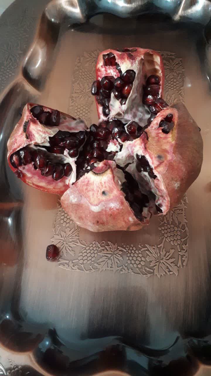 هنوز بوی آذر و میده