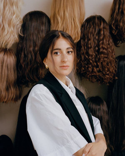 چگونه کلاه‌گیس یا پروتز موی طبیعی را از مصنوعی تشخیص دهیم؟