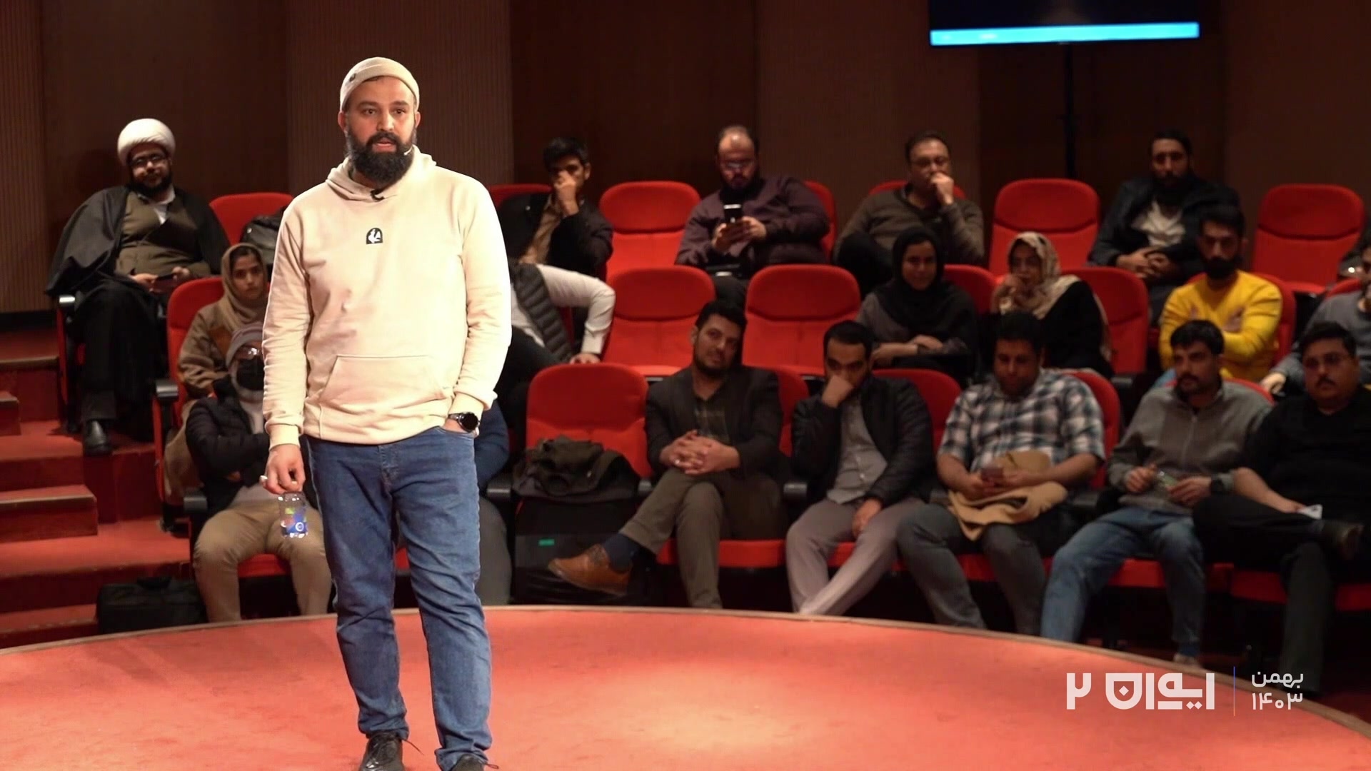 مرتضی اعلائی در ایوان دوم