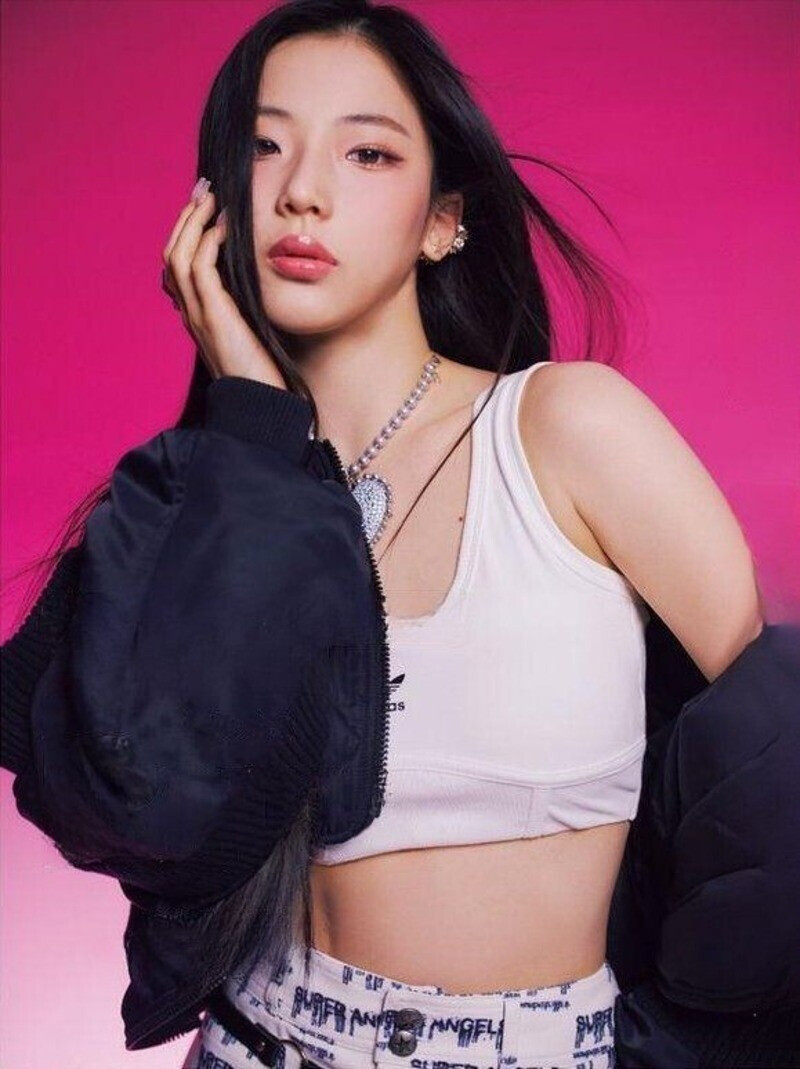 لارا رول روکا