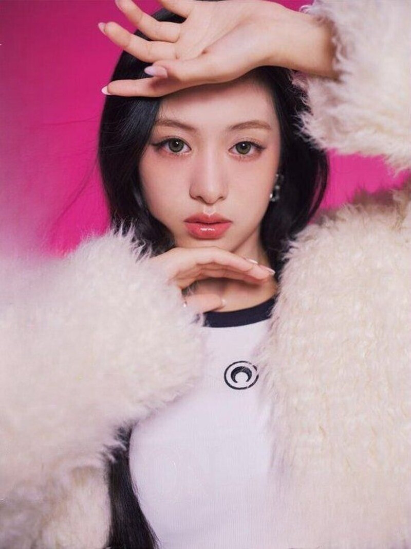 لاریسا رول آهیون