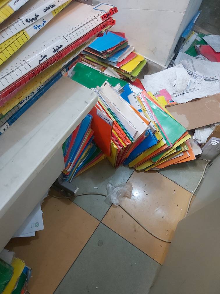 گوشه ای از واحد فارغ التحصیلان یکی از دانشگاه های دولتی بزگ علوم انسانی در کشور!