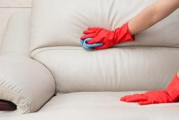 چگونه لکه خودکار را خودكار از روی مبل چرم پاک کنیم؟