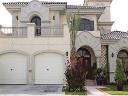 طراحی ویلای لوکس با فضای داخلی دیدنی و مدرن